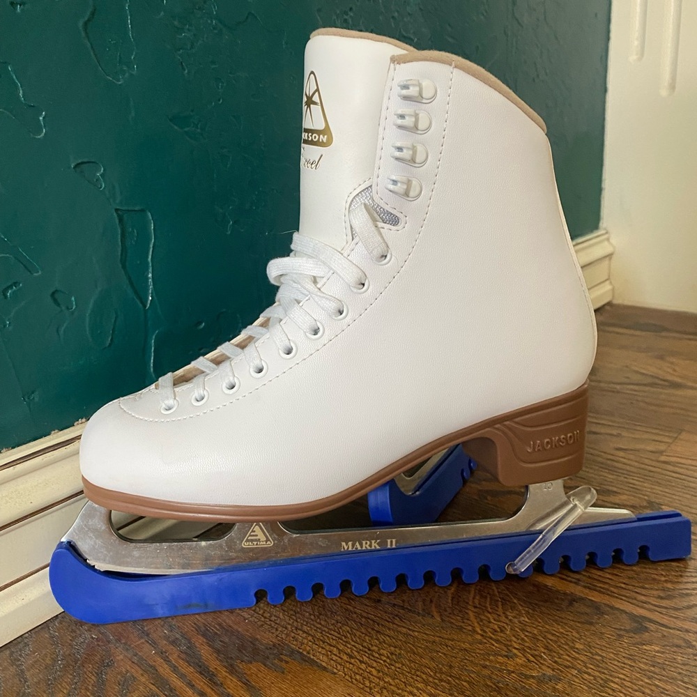Women’s Jackson Excel Ice Skates